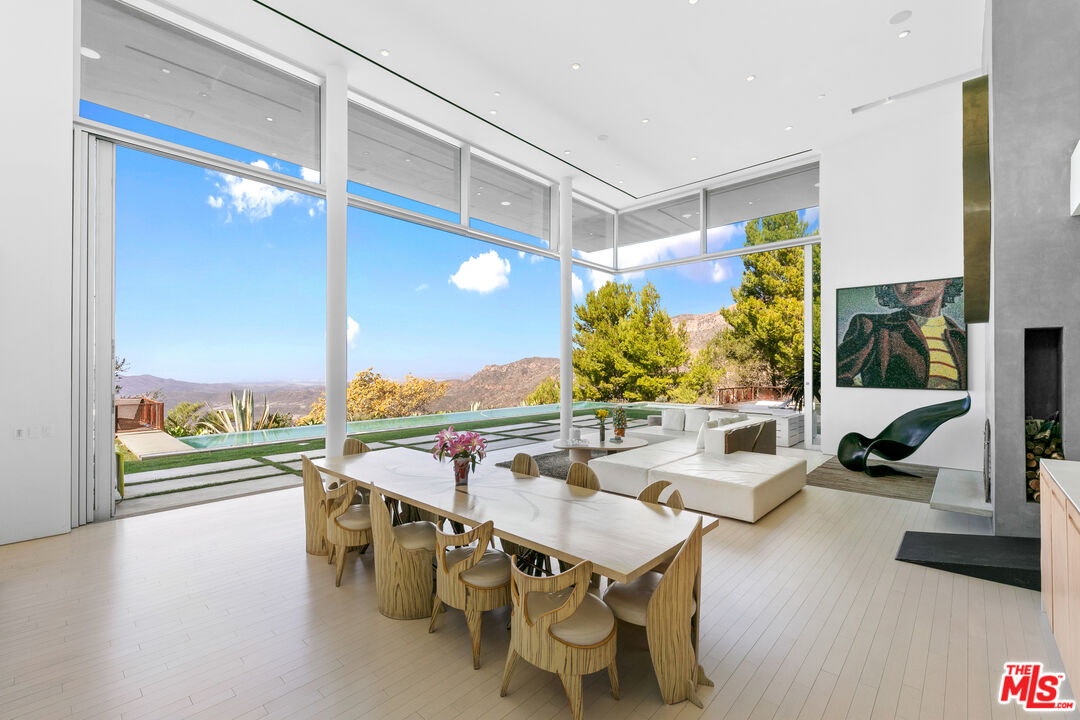 9200 Cotharin Road Malibu, CA 90265 - Photo 13 of 51