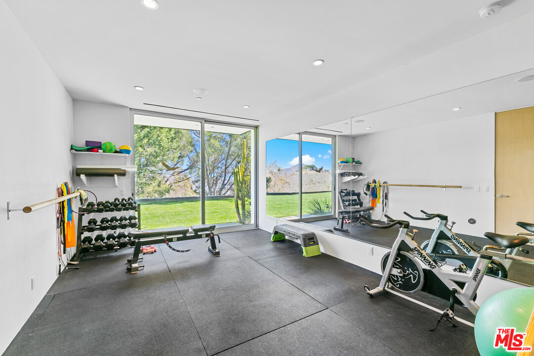 9200 Cotharin Road Malibu, CA 90265 - Photo 35 of 51