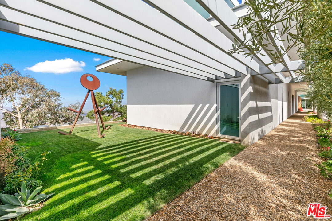 9200 Cotharin Road Malibu, CA 90265 - Photo 43 of 51