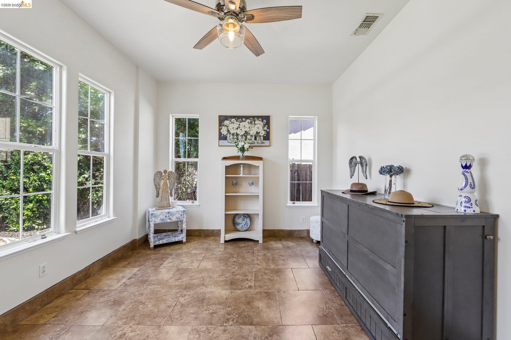 19 Minaret Road Oakley, CA 94561 - Photo 10 of 50
