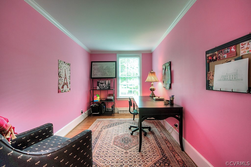 2600 Arrandell Road Midlothian, VA 23113 - Photo 15 of 45 a room with furniture and a window