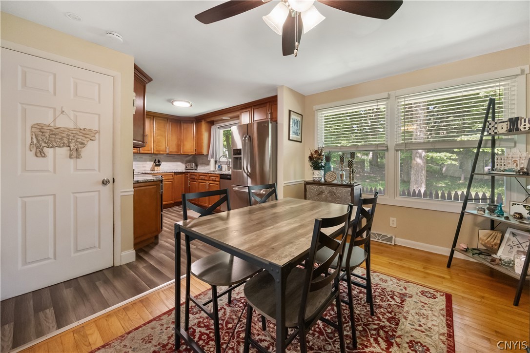 5353 Onondaga Road Camillus, NY 13031 - Photo 9 of 33