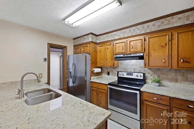 $718,000 | 40 Country Bear Lane, Flat Rock, NC 28731