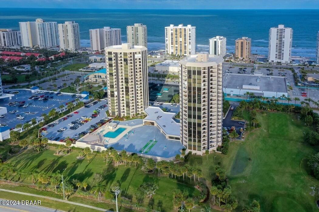 1 Oceans W Blvd Unit 6A4  