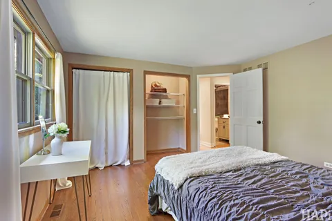 $849,500 | 15192 Rockland Road, Libertyville, IL 60048