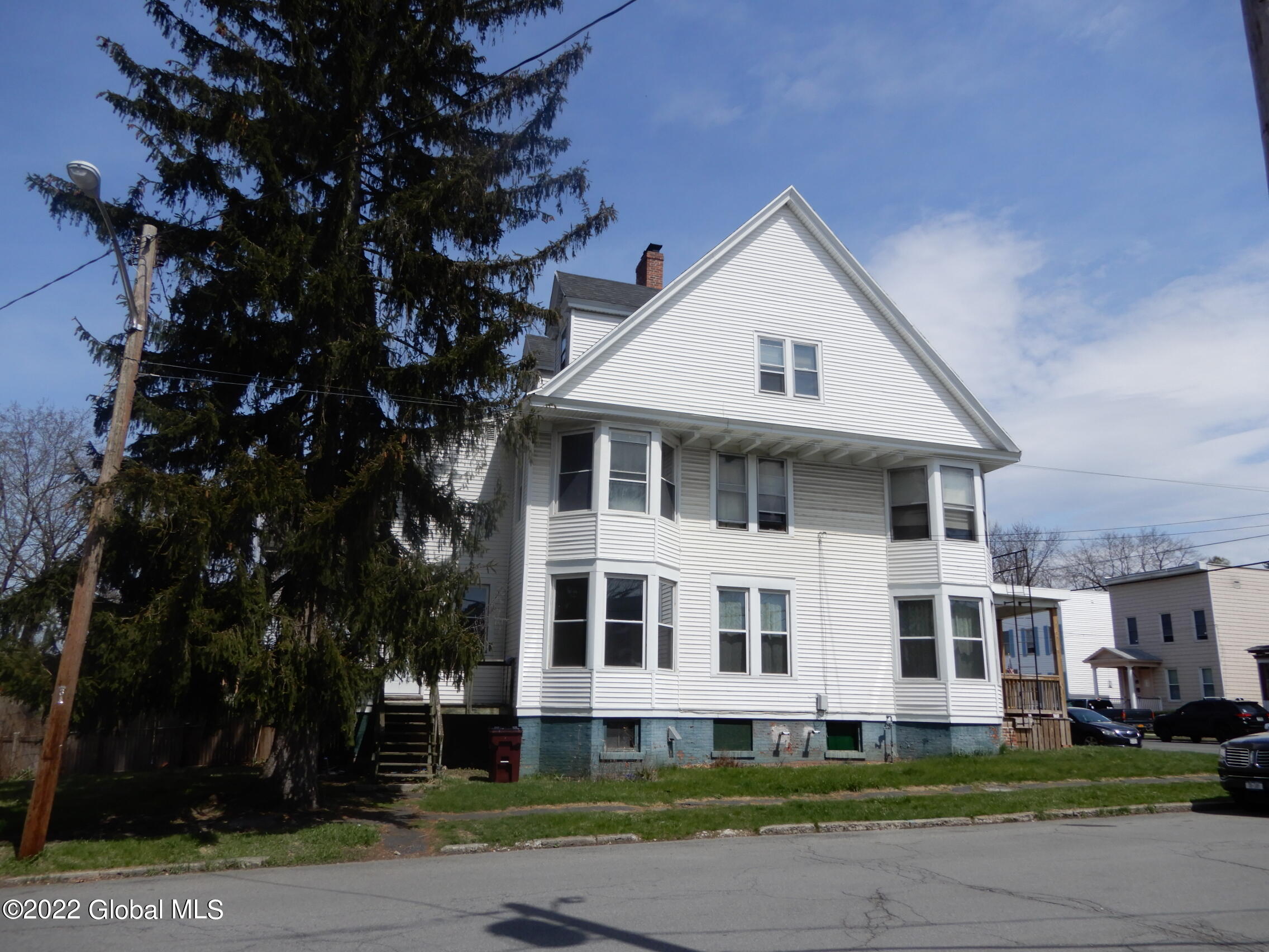 855 3rd Avenue Troy, NY 12182 - Photo 3 of 13 DSCN7775