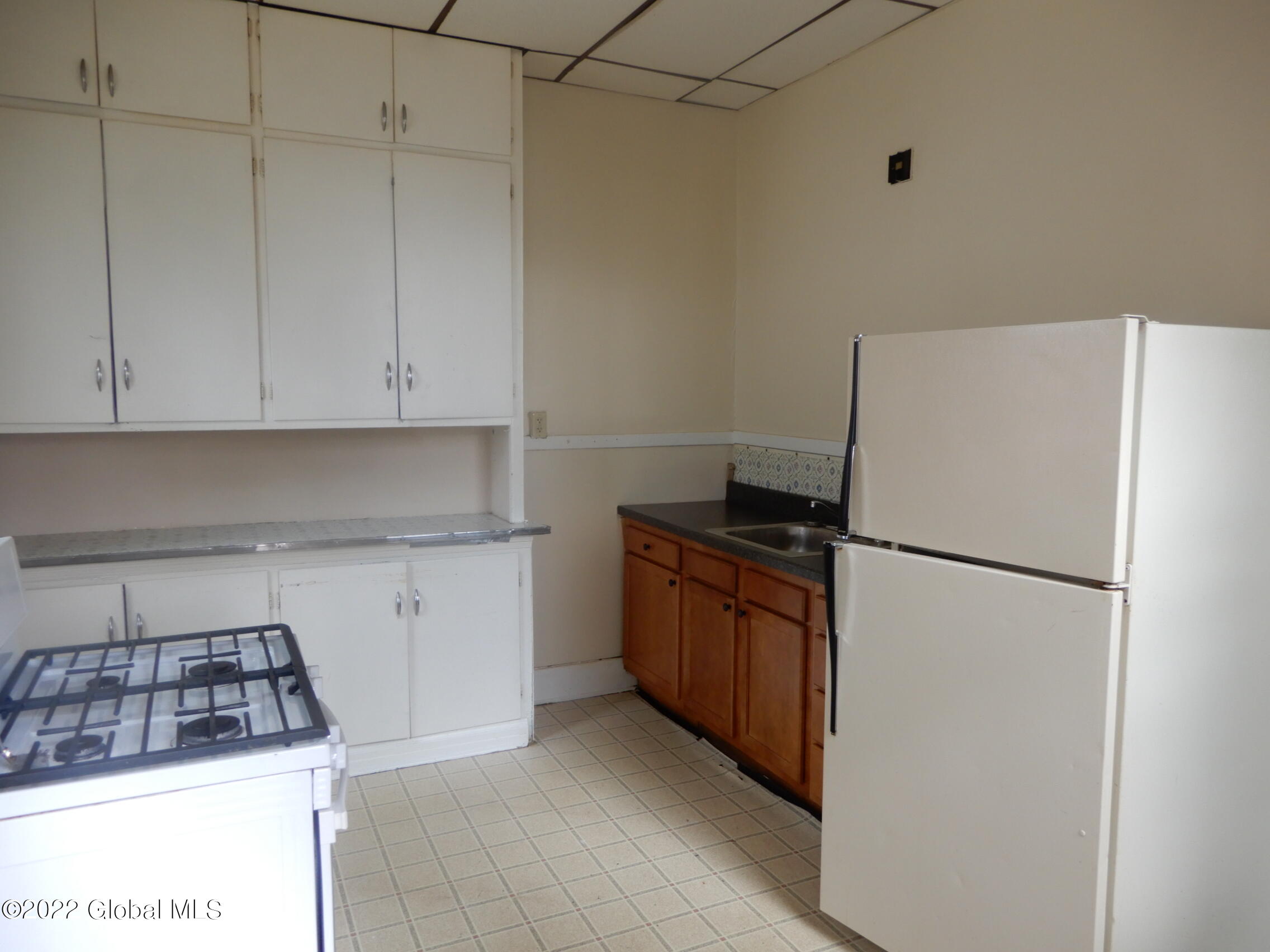 855 3rd Avenue Troy, NY 12182 - Photo 6 of 13 DSCN7787
