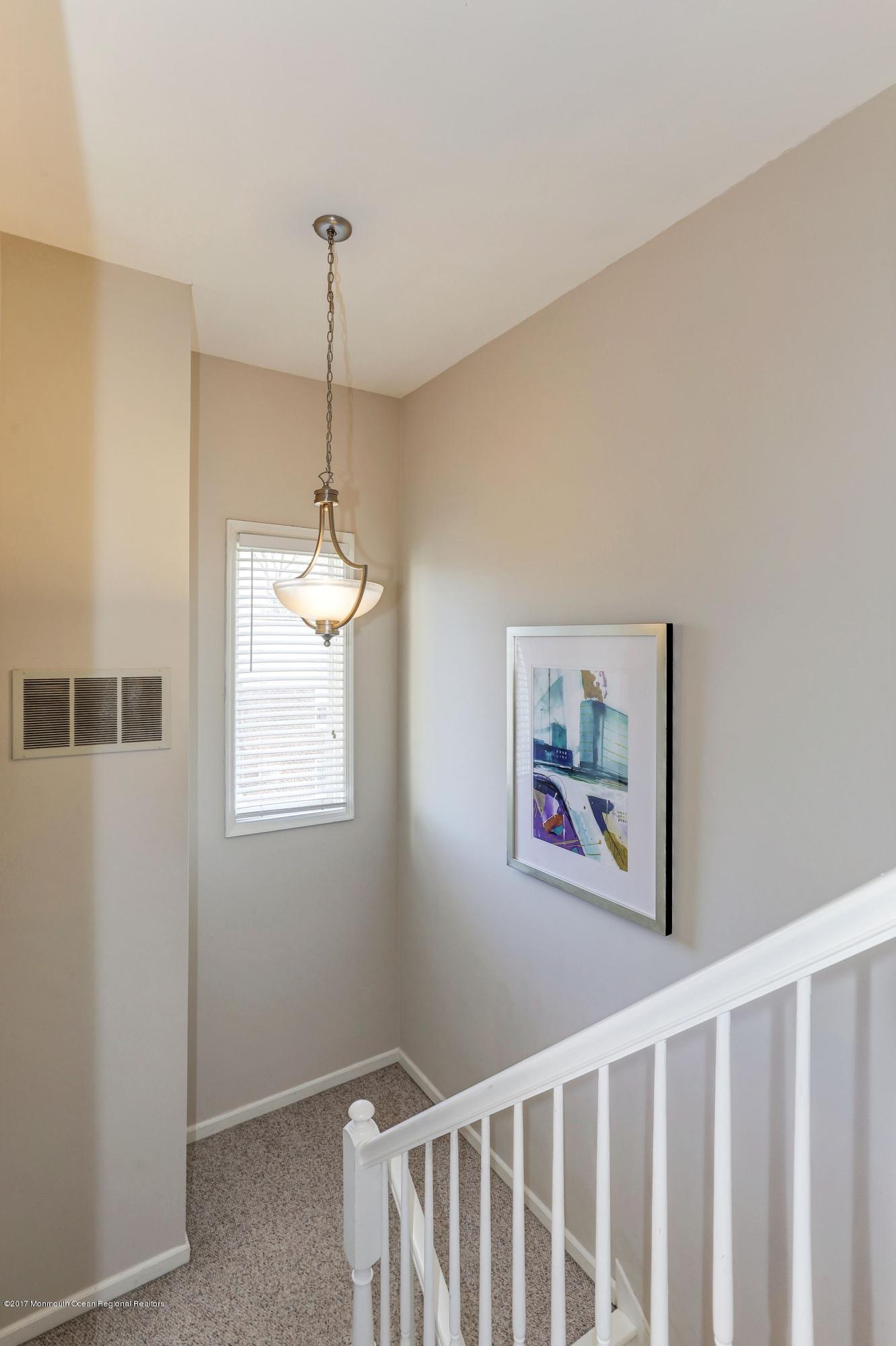 20 Pinckney Road, Unit B4 Red Bank, NJ 07701 - Photo 34 of 46 032_20_Pinckney_Road_B4_215450_292219