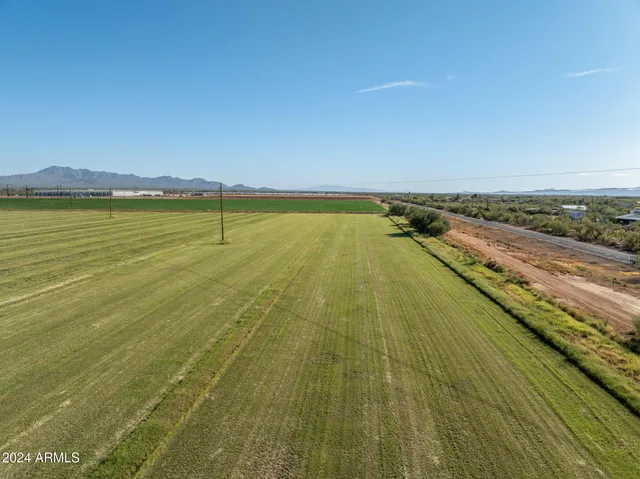 $8,775,000 | 135-acre West 135-acre W Twin Peaks & Clayton Roads, Tucson, AZ 85743