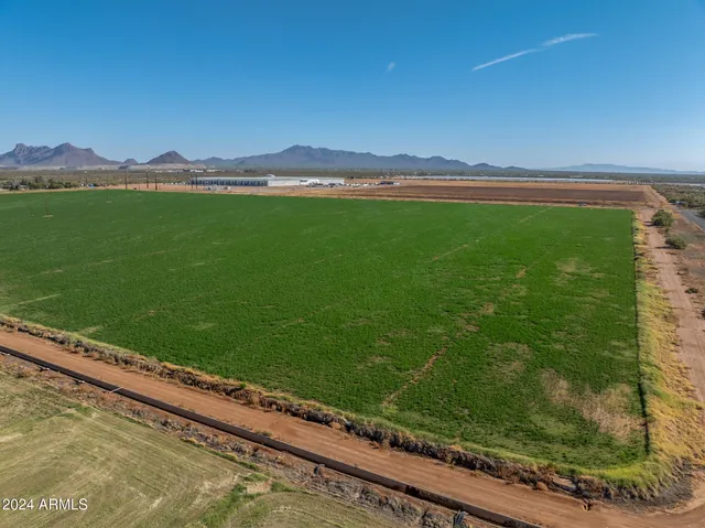 $8,775,000 | 135-acre West 135-acre W Twin Peaks & Clayton Roads, Tucson, AZ 85743