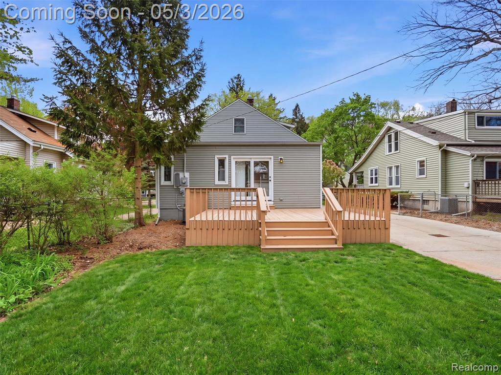 39 Woodward Heights Pleasant Ridge, MI 48069 - Photo 22 of 25 Gallery Image 22
