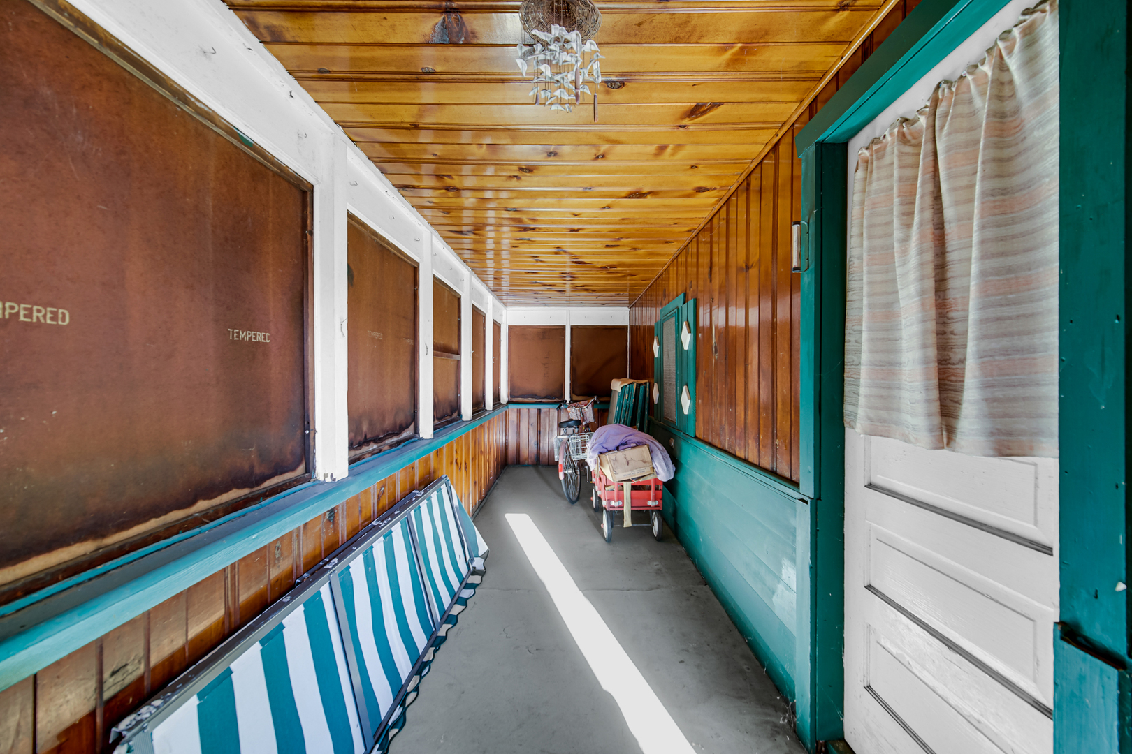 2800 School Drive Rolling Meadows, IL 60008 - Photo 18 of 23 a view of swimming pool with seating area