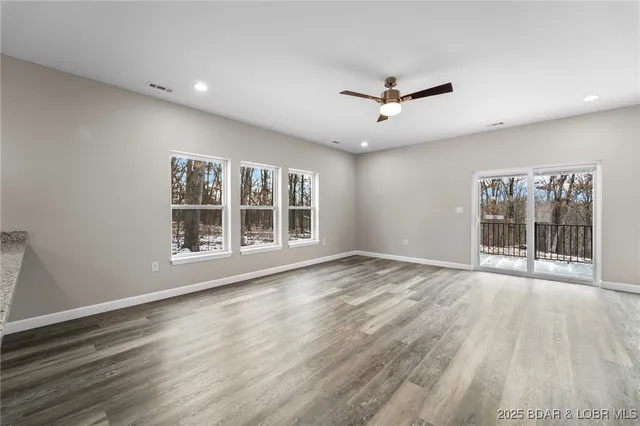 $359,000 | 5844 Horseshoe Bend Parkway, Four Seasons, MO 65049