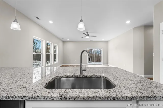 $359,000 | 5844 Horseshoe Bend Parkway, Four Seasons, MO 65049