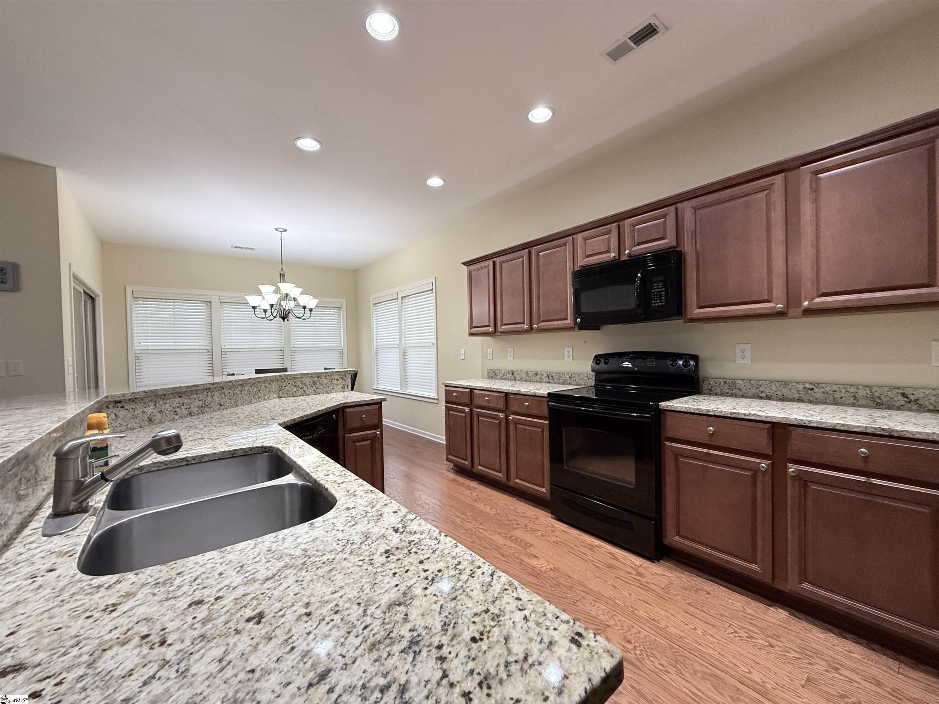 1011 Drakes Crossing Anderson, SC 29625 - Photo 11 of 40