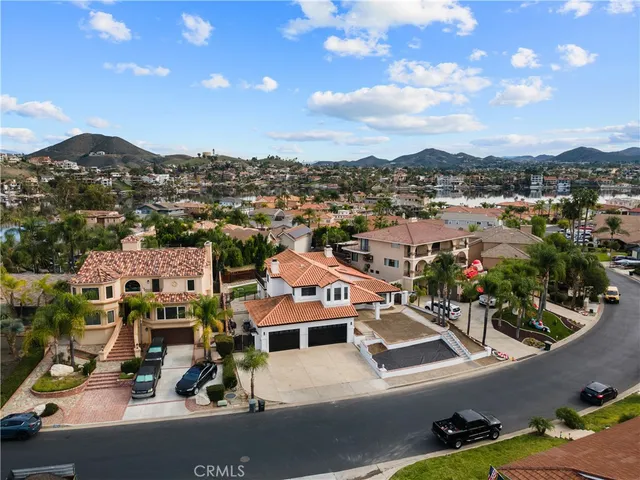 $2,200 | 29566 Big Range Road, Unit 2, Canyon Lake, CA 92587