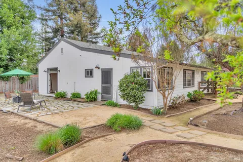 $1,849,000 | 8854 Egg Farm Lane, Kenwood, CA 95452
