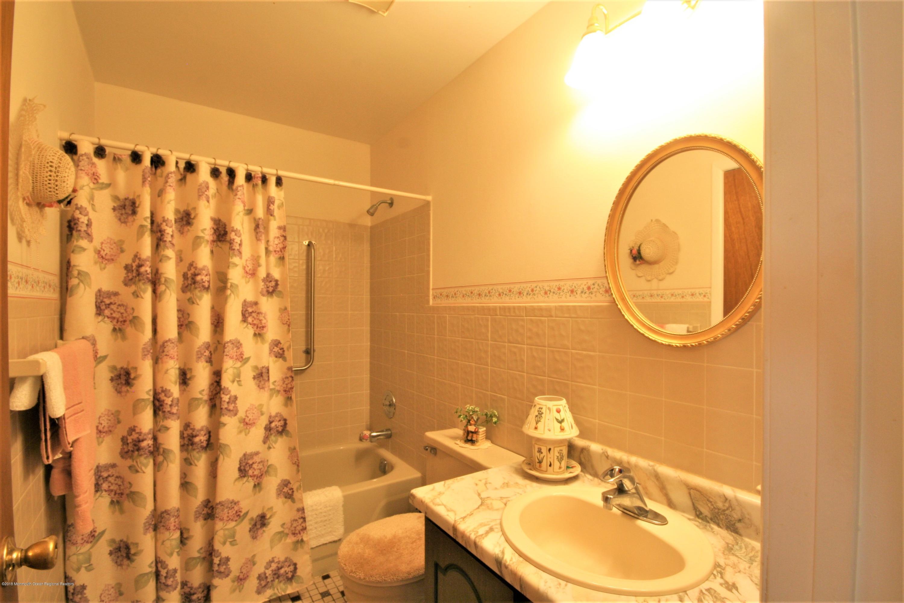 35 Magnolia Road, Unit 18 Manahawkin, NJ 08050 - Photo 19 of 23 HALL BATH