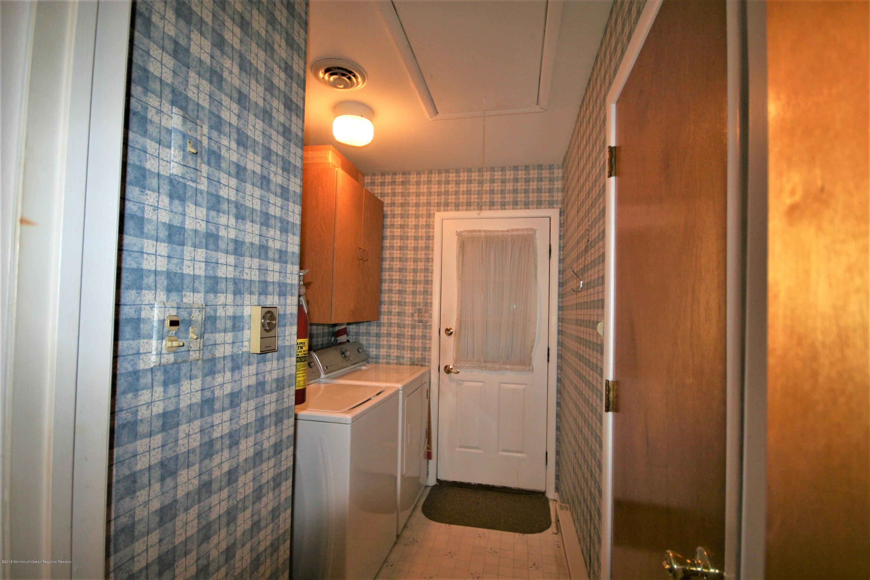 35 Magnolia Road, Unit 18 Manahawkin, NJ 08050 - Photo 21 of 23 LAUNDRY