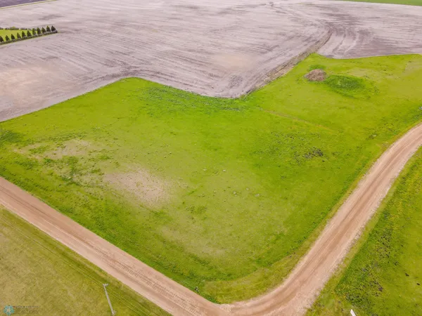 $27,500 | 4 Highway 2, Valley City, MT 59212