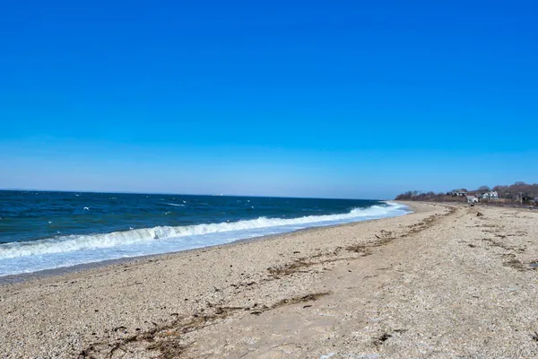 $16,000 | 3045 Rocky Point Road, East Marion, NY 11939