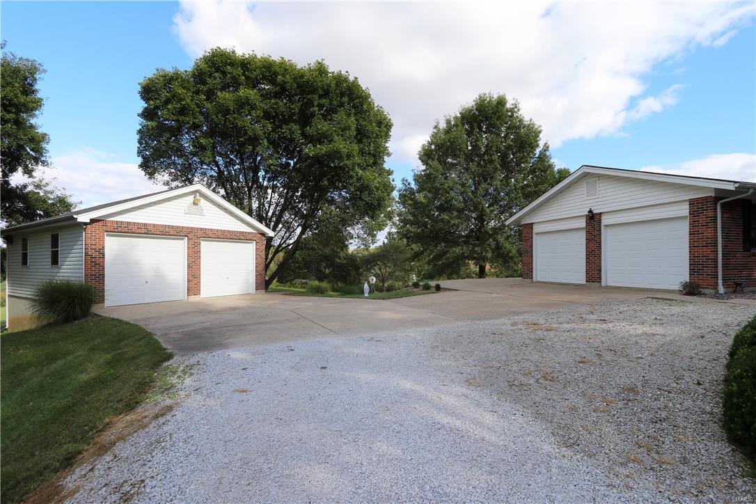 2836 Dyer Road O'Fallon, MO 63366 - Photo 2 of 28 Gallery Image 2