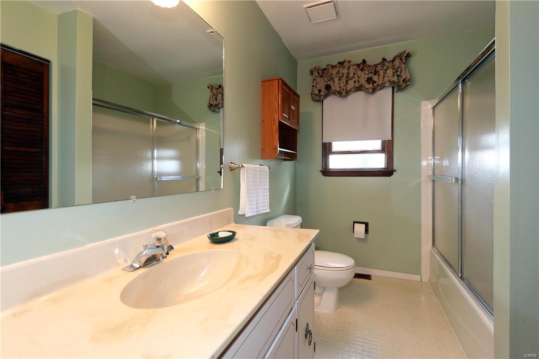 2836 Dyer Road O'Fallon, MO 63366 - Photo 13 of 28 Gallery Image 13