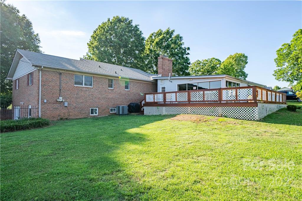 17630 Efird Road Albemarle, NC 28001 - Photo 8 of 40 Gallery Image 8