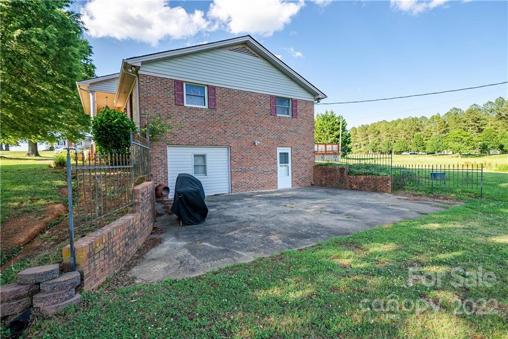 17630 Efird Road Albemarle, NC 28001 - Photo 10 of 40 Gallery Image 10