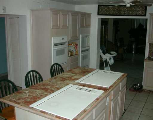 5100 Southwest 130th Avenue Southwest Ranches, FL 33330 - Photo 6 of 8 Kitchen