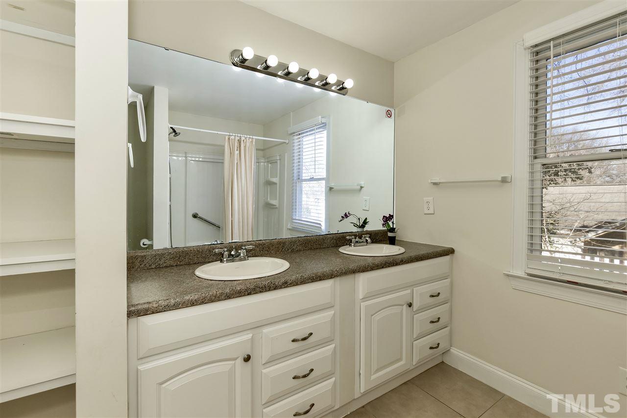 561 East Edenton Street Raleigh, NC 27601 - Photo 12 of 23