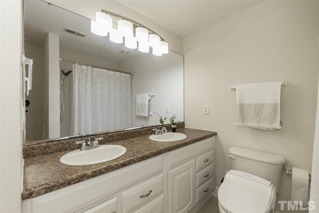 561 East Edenton Street Raleigh, NC 27601 - Photo 16 of 23