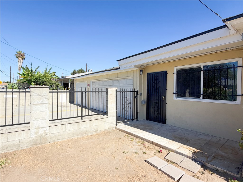 320 East Marshall Street, Unit B San Gabriel, CA 91776 - Photo 1 of 27
