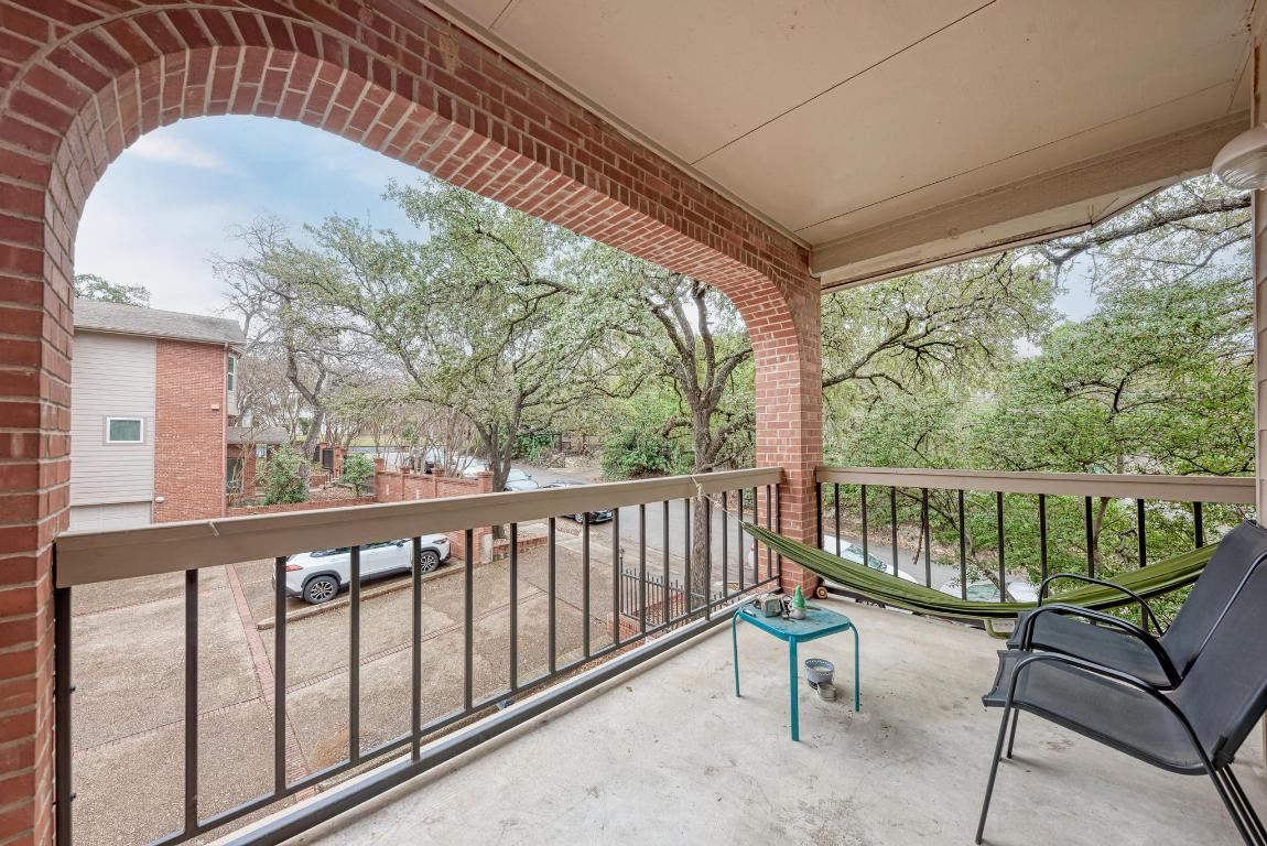 3200 Duval Street, Unit 101 Austin, TX 78705 - Photo 36 of 39 a view of a two chairs in the balcony