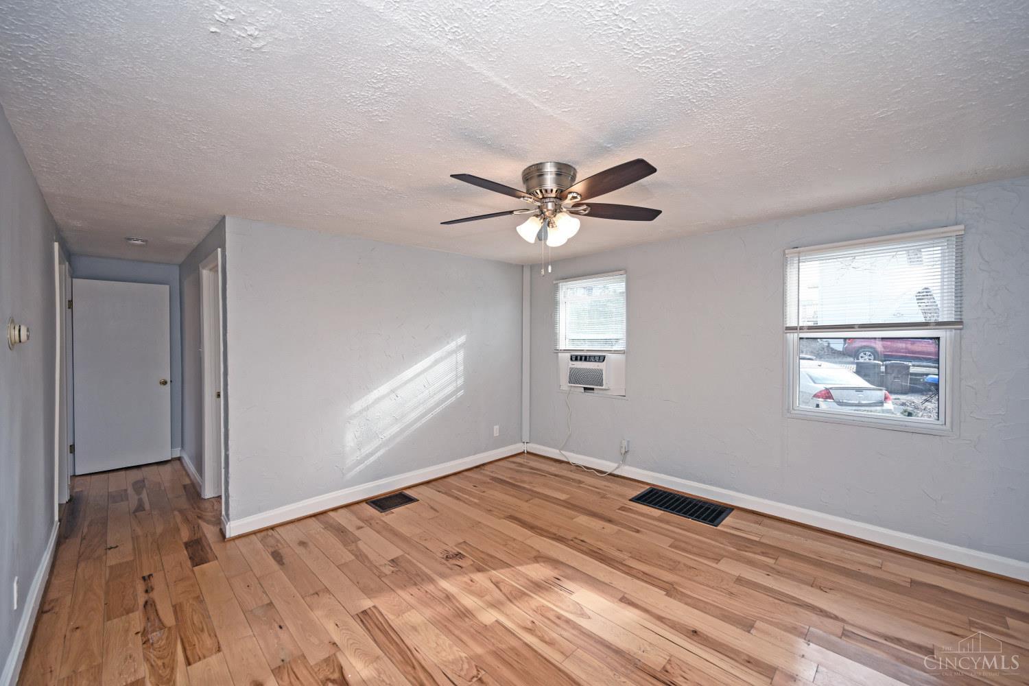 6210 Berauer Road, Unit 1 Cincinnati, OH 45248 - Photo 7 of 20