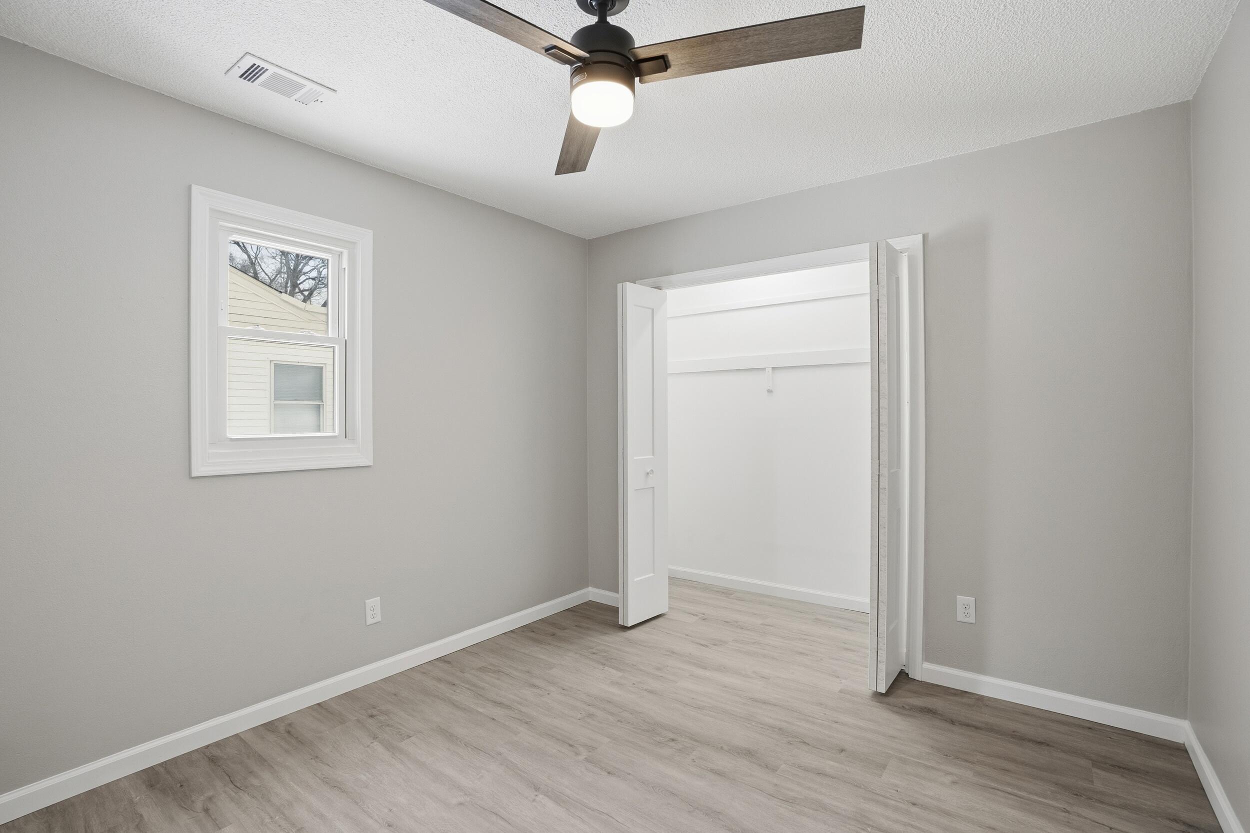 1803 North Indiana Street Griffith, IN 46319 - Photo 19 of 29 2500x1667