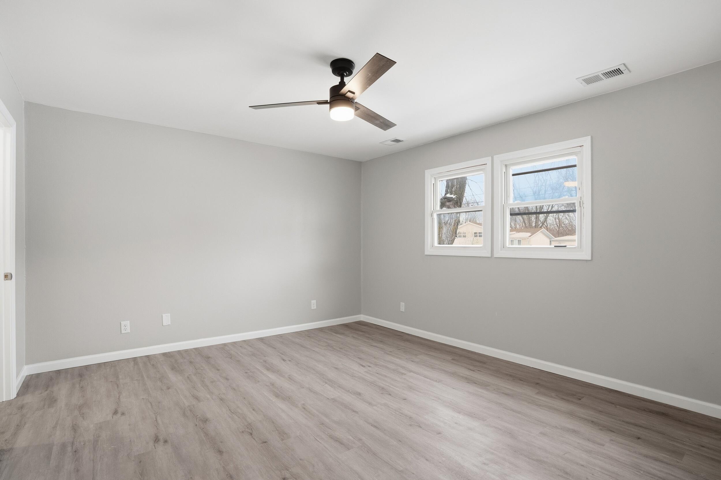 1803 North Indiana Street Griffith, IN 46319 - Photo 22 of 29 2500x1667