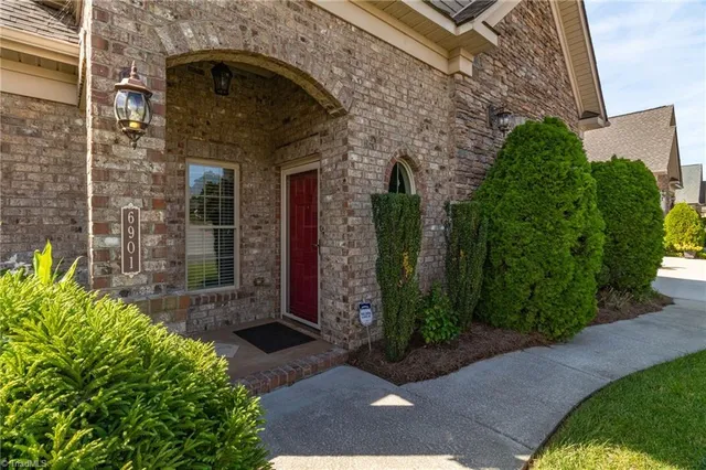 $459,900 | 6901 Stone Gables Drive, Thomasville, NC 27360