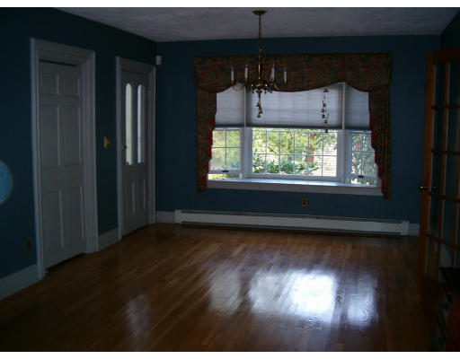 30 Federal Street Reading, MA 01867 - Photo 3 of 14