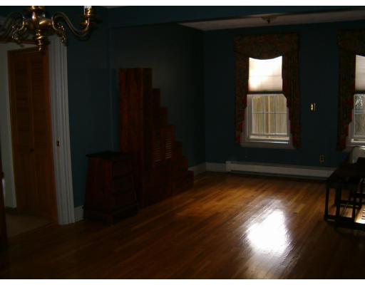 30 Federal Street Reading, MA 01867 - Photo 4 of 14