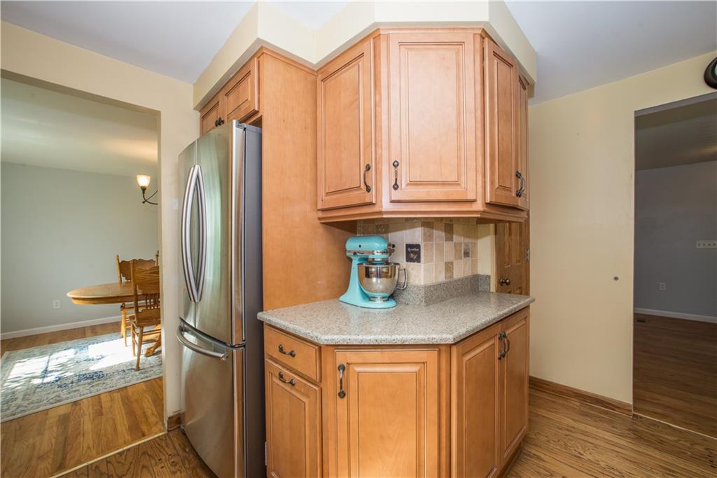 2249 Reis Run Road Pittsburgh, PA 15237 - Photo 9 of 25 Gallery Image 9