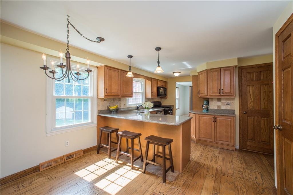 2249 Reis Run Road Pittsburgh, PA 15237 - Photo 10 of 25 Gallery Image 10