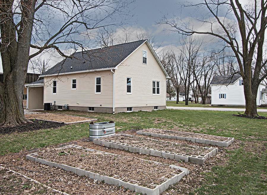 701 Carlyle Road Bartelso, IL 62218 - Photo 41 of 43 Gallery Image 41