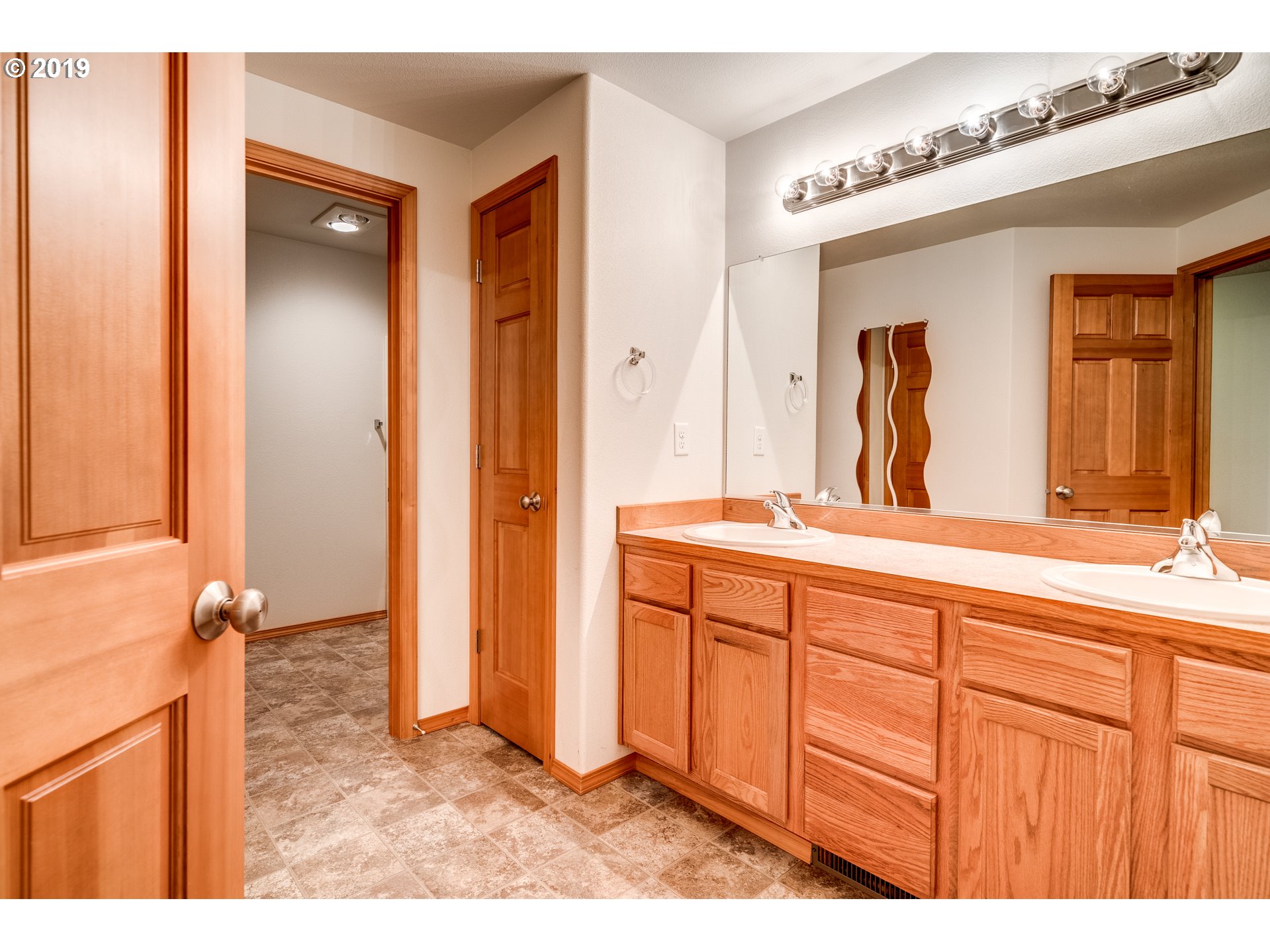 31269 South Wright Road Molalla, OR 97038 - Photo 29 of 32 Bathroom