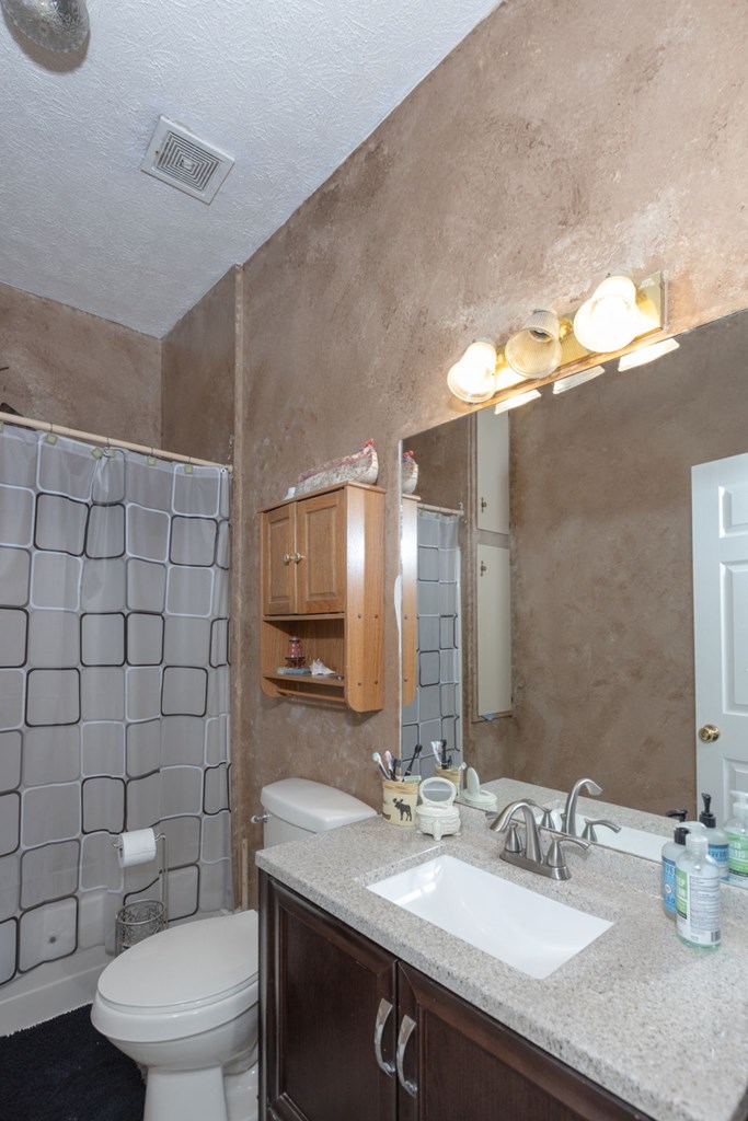 3013 Norris Road Columbus, GA 31907 - Photo 15 of 37 Hall Bathroom