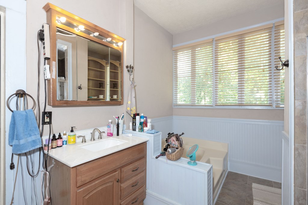 3013 Norris Road Columbus, GA 31907 - Photo 20 of 37 Vanity
