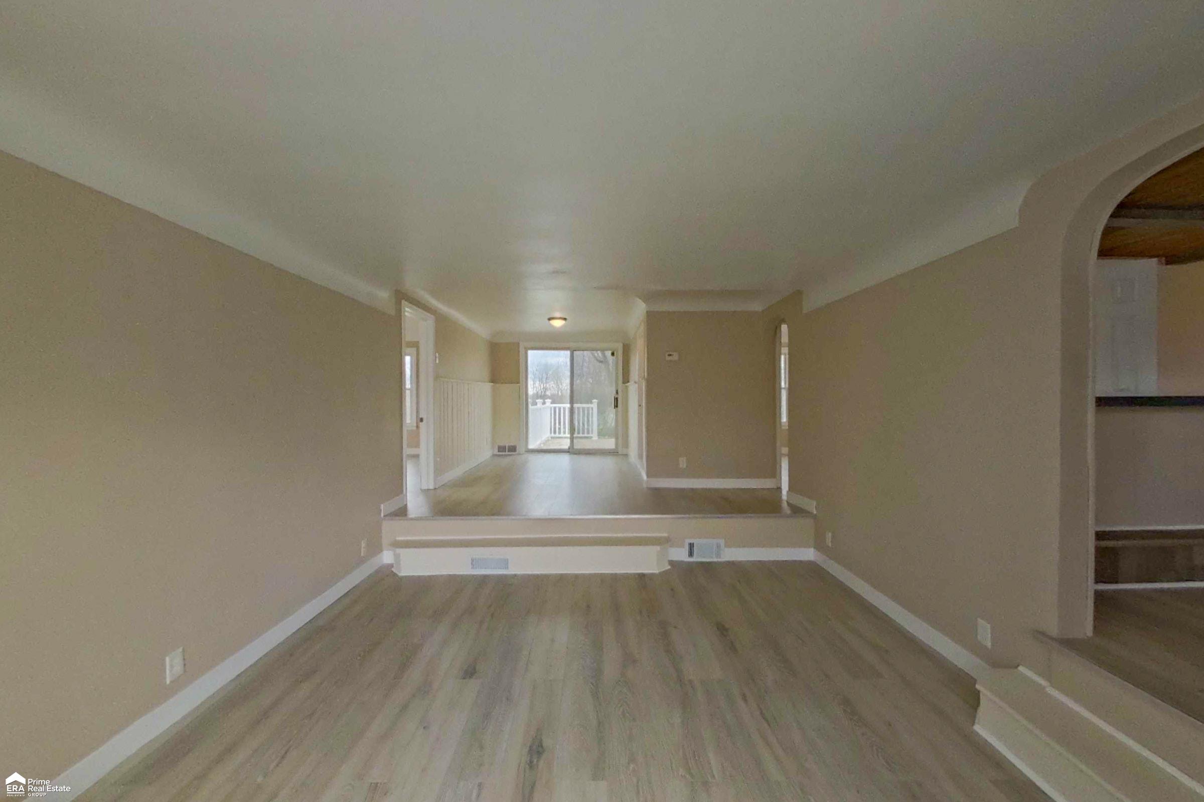 3341 North Genesee Road Flint, MI 48506 - Photo 5 of 33 50172145-153c3ebe-425a-4c0b-8d15-691e0e3c88a7.JPG