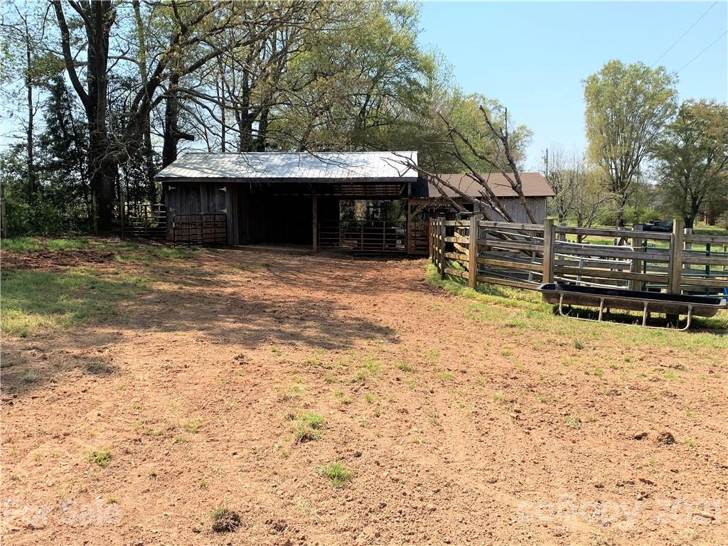 4366 Plank Road Norwood, NC 28128 - Photo 7 of 19 Gallery Image 7