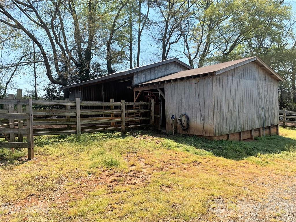 4366 Plank Road Norwood, NC 28128 - Photo 9 of 19 Gallery Image 9