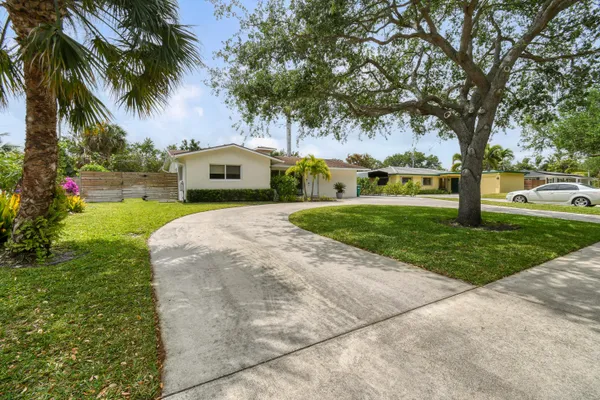 $4,200 | 400 Tequesta Drive, Tequesta, FL 33469